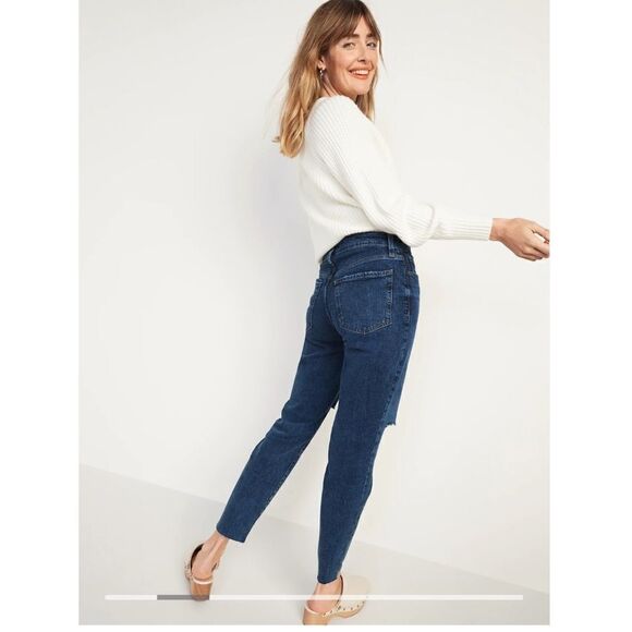 Old Navy Women’s O.G Straight High Waisted Ripped Dark Wash Cut Off Jeans Size 2 - Picture 4 of 12